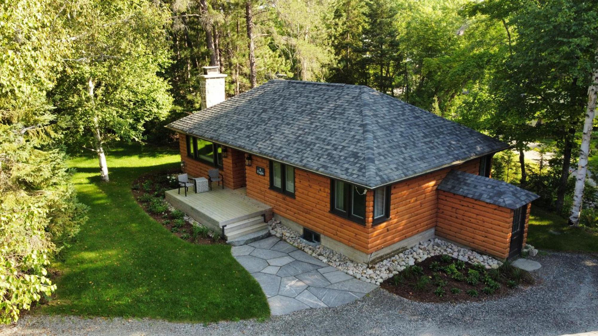 Haliburton Post House Hotell Minden Eksteriør bilde