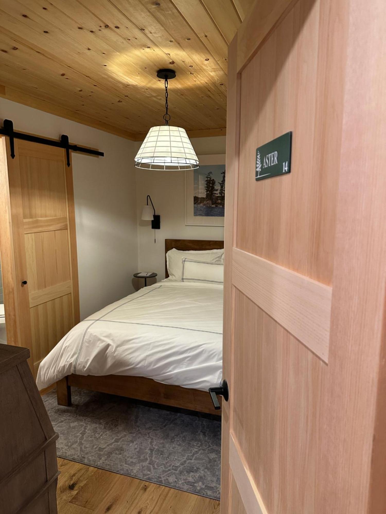 Haliburton Post House Hotell Minden Eksteriør bilde