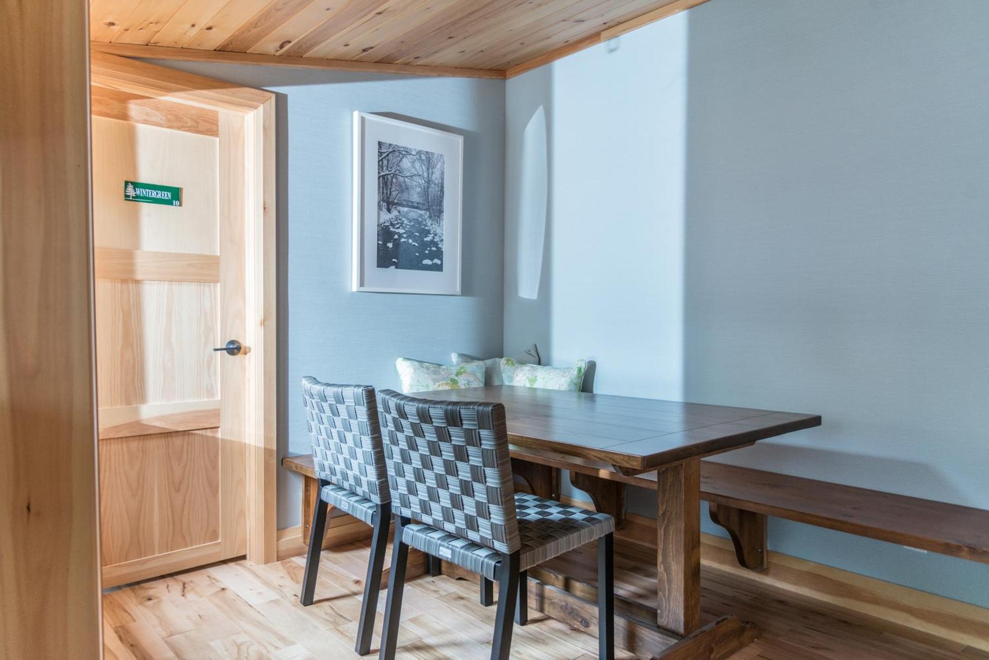 Haliburton Post House Hotell Minden Eksteriør bilde
