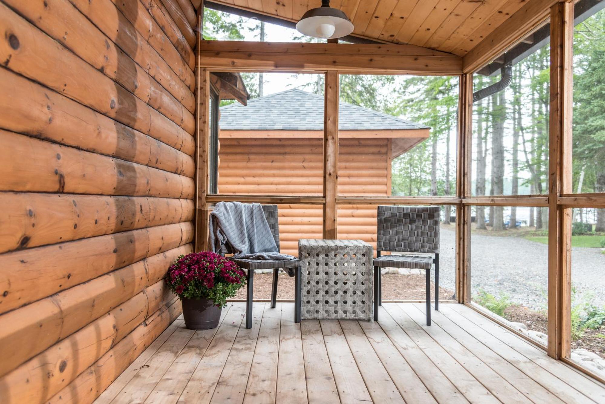 Haliburton Post House Hotell Minden Eksteriør bilde